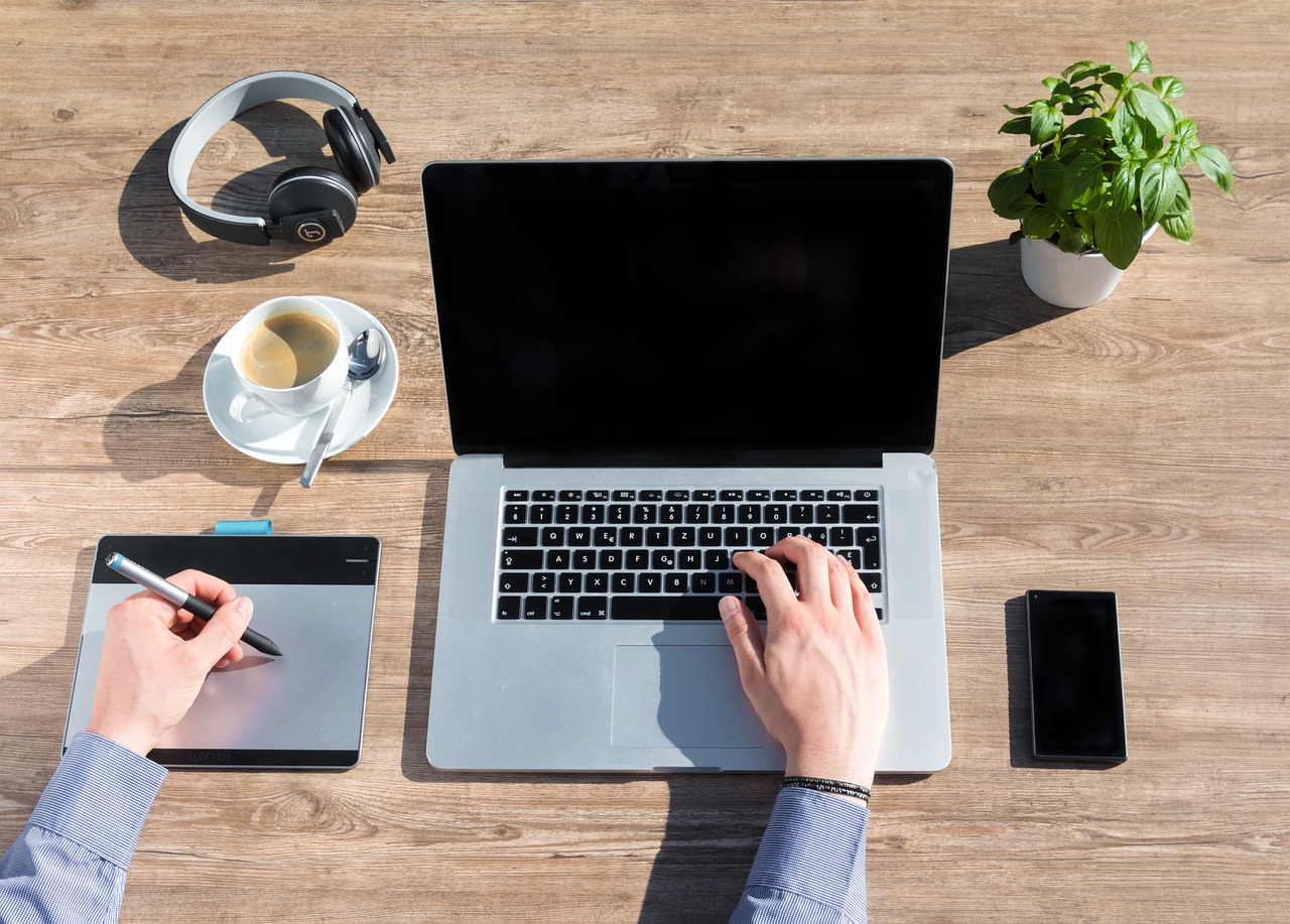 How to Leverage Online Courses for Skill Development and Productivity